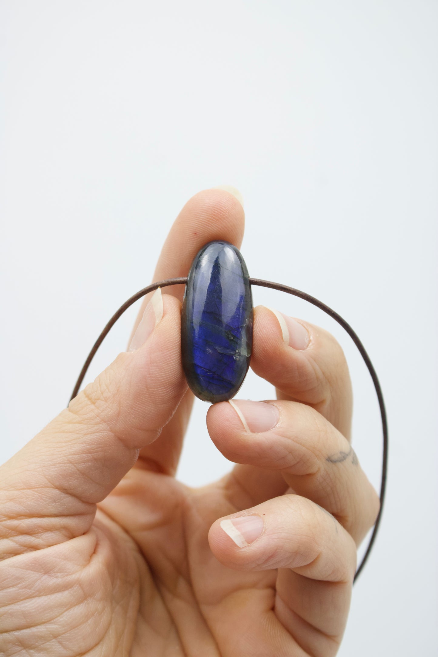 Labradorit blue flash