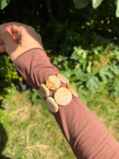 Armband versteinerte Koralle