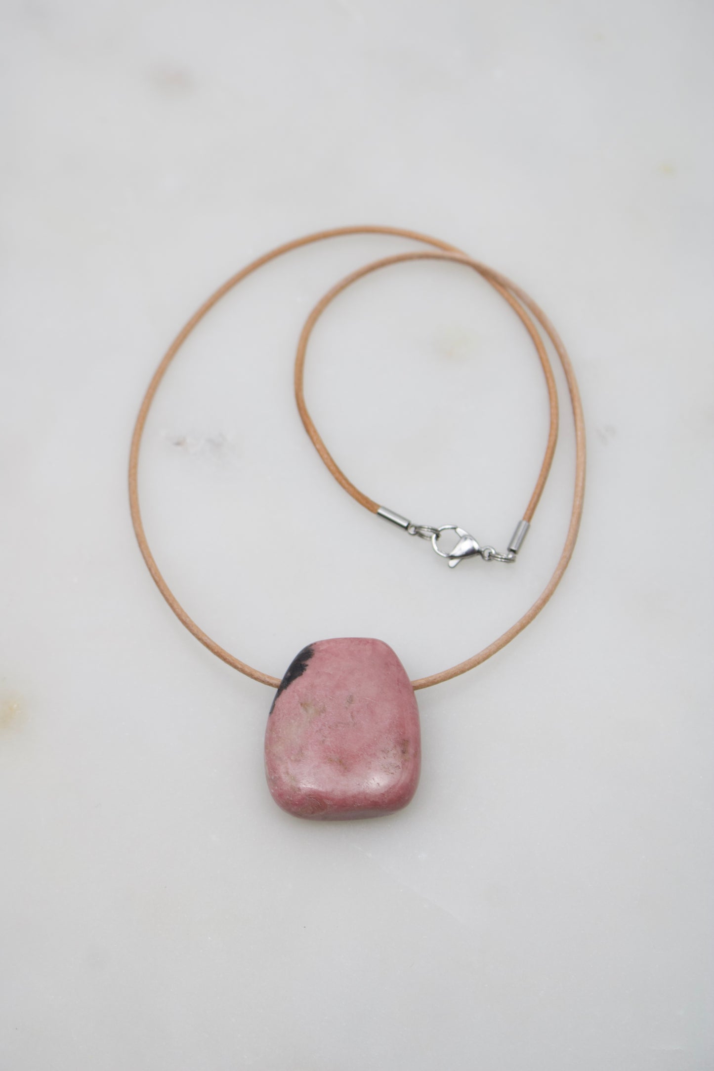 Rhodonit Amulett