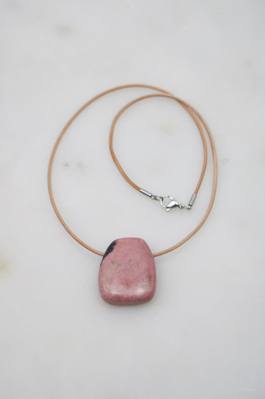 Rhodonit Amulett