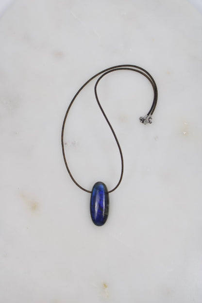 Labradorit blue flash