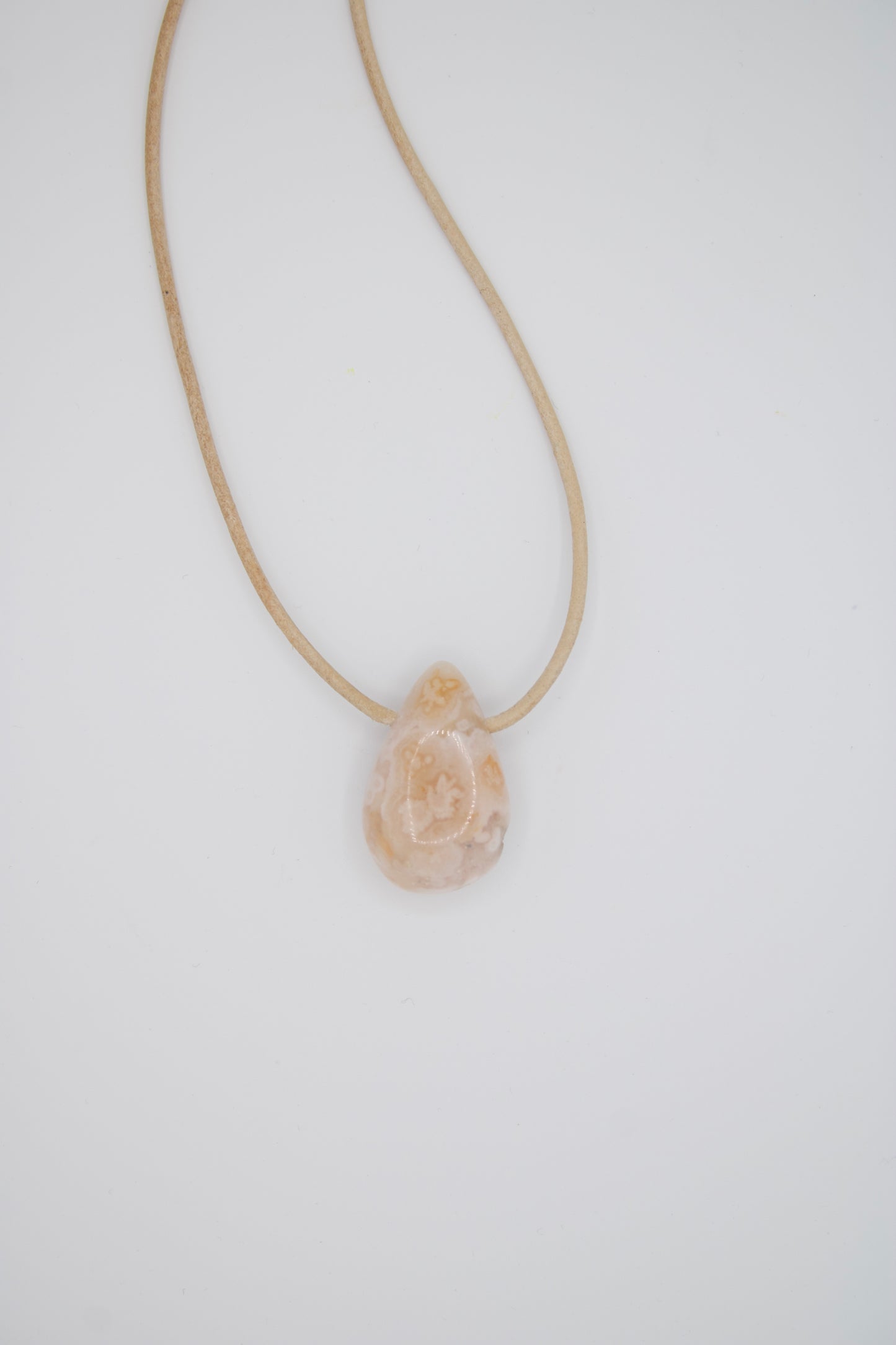 Kirschblüten Chalcedon