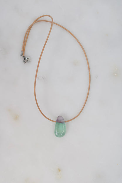 Regenbogenfluorit Tropfen