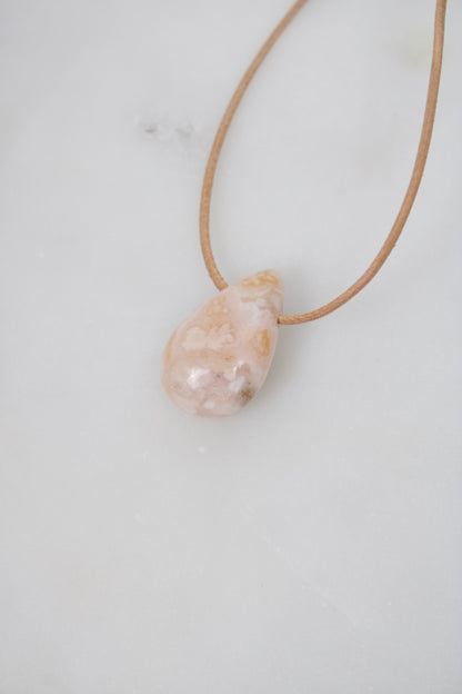 Kirschblüten Chalcedon