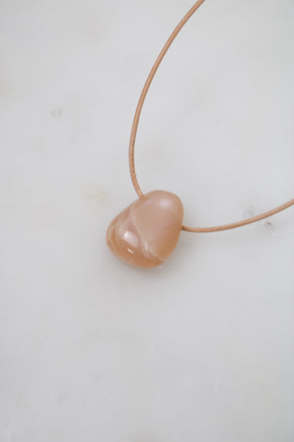 Mondstein "light peach"