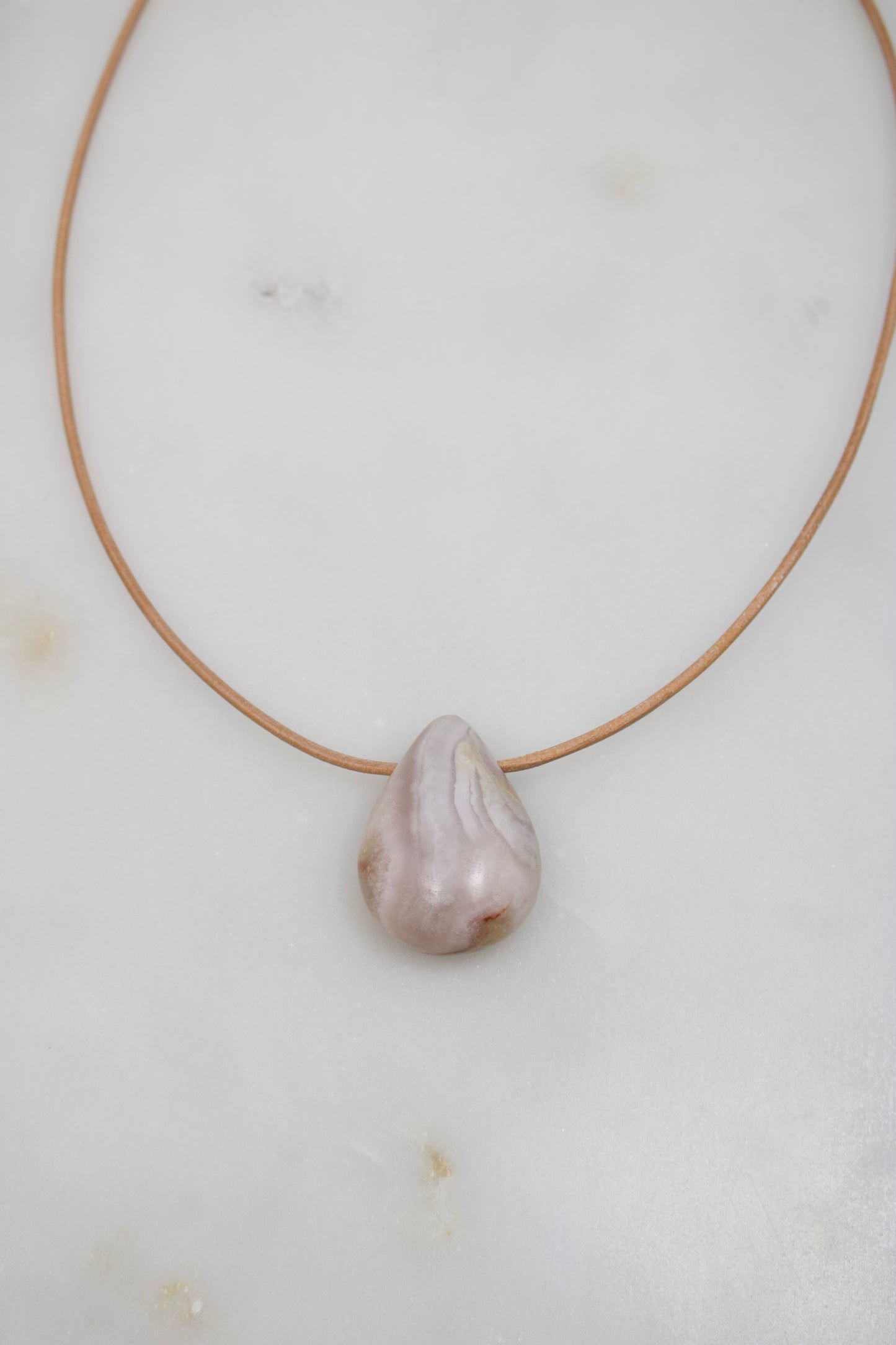 Kirschblüten Chalcedon