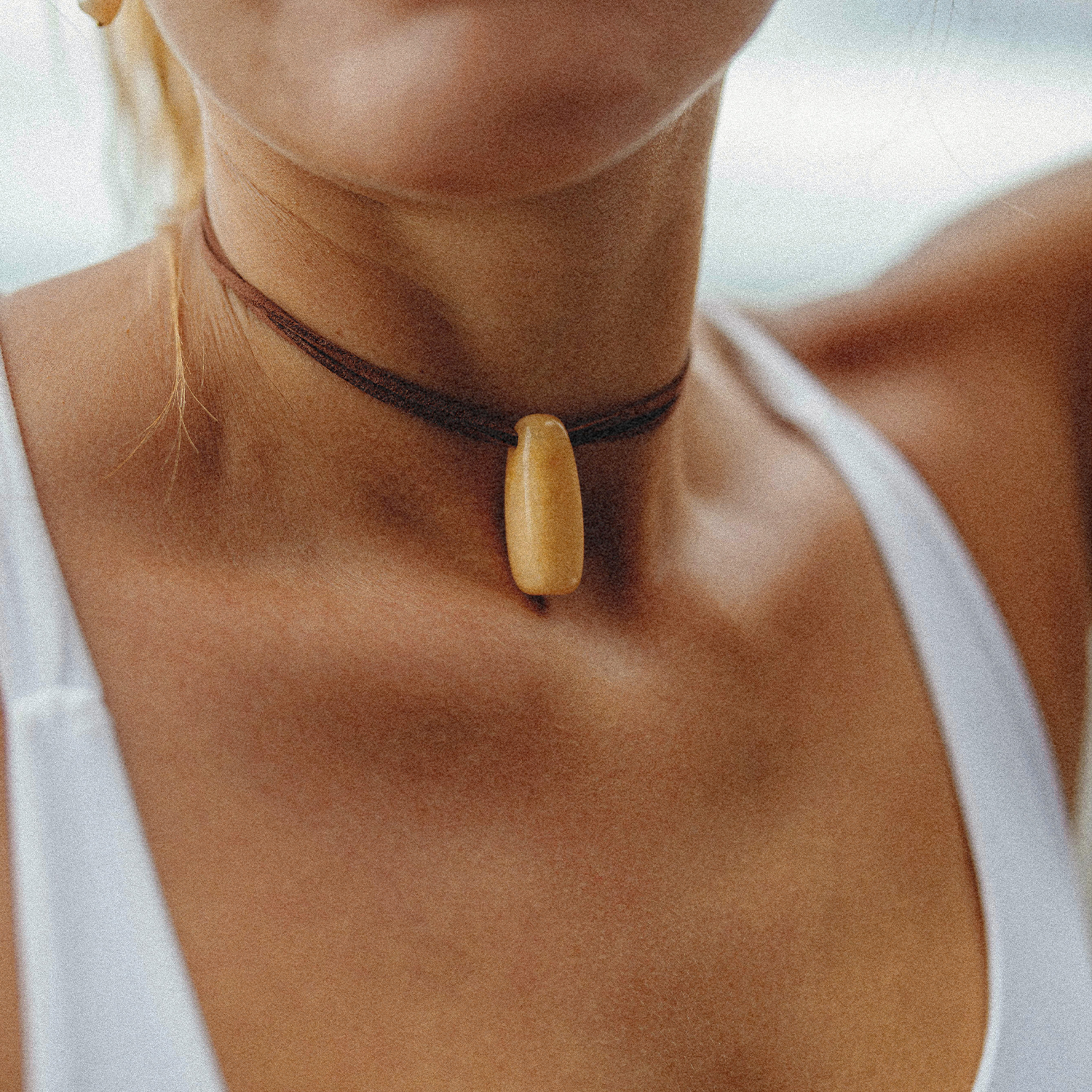 Schmuck mit Heilsteinen: Entdecke unsere einzigartige Kollektion aus Bremen! Von personalisierten Stücken bis hin zu Chakra Schmuck - finde dein perfektes Accessoire für spirituelle Geschenke und erlebe die heilende Kraft von Heilsteinen!